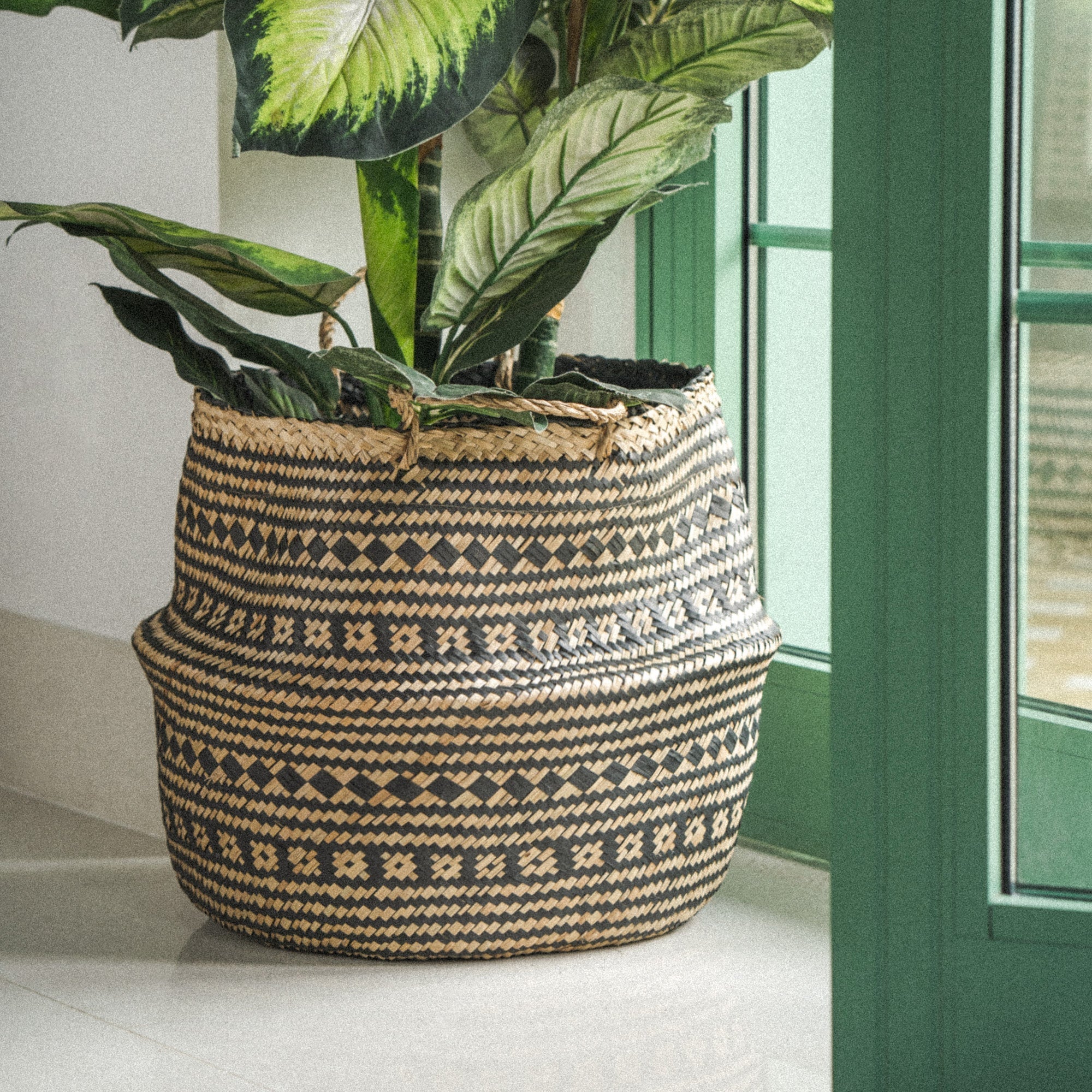 Black Stripe Seagrass Wicker Planter